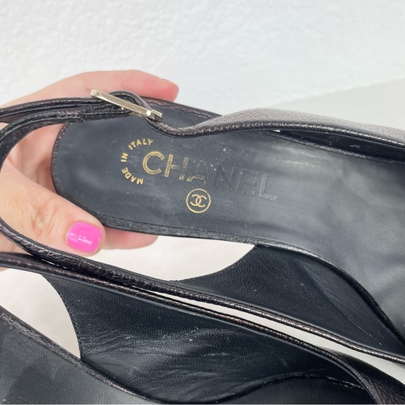 {Chanel} Bronze Leather CC Cap Toe Slingback Sandals Size 39.5 - Picture 8 of 14